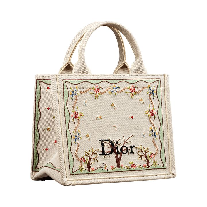 ジョナサン・アンダーソンのディオールが、待望のプレローンチ！