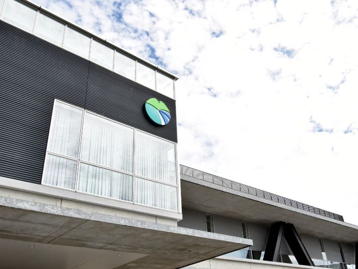 All About ニュース編集部が全国250人を対象に実施した「治安がいいと思う市に関するアンケート」の調査結果から、「治安がいい」と思う富山県の市ランキングを発表！ 2位「黒部市」を抑えた1位は？