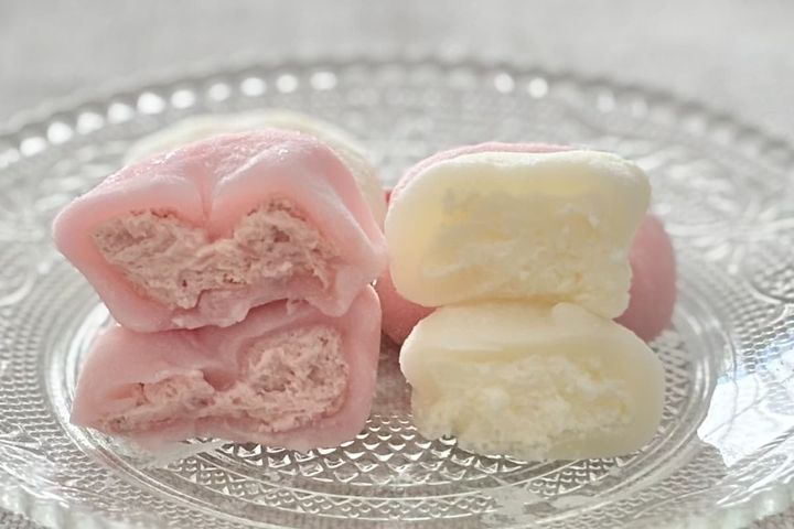 どっちの味が好み？【セブン】に見た目もおめでたい和菓子が登場中です