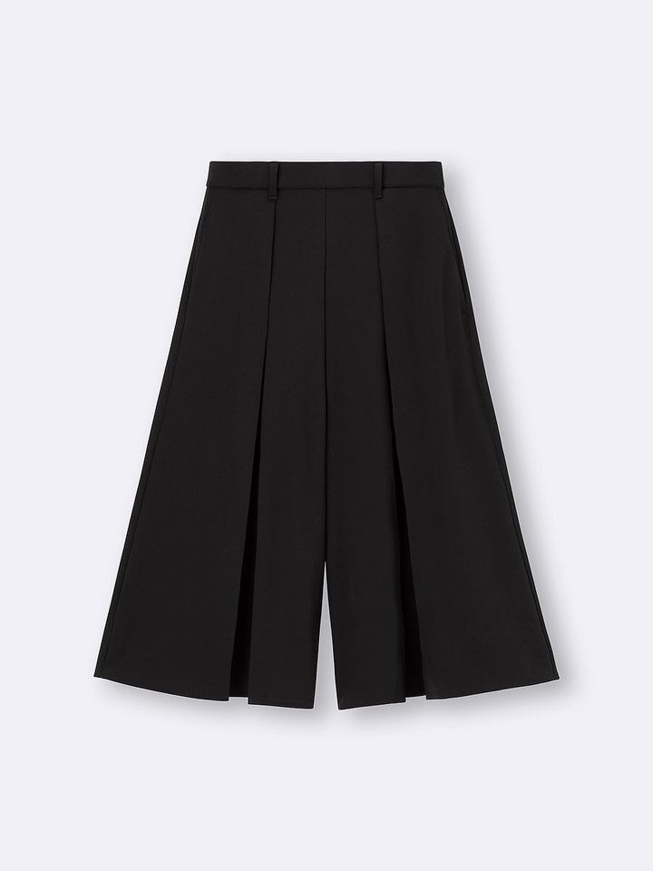 GUのドレープキュロッツ