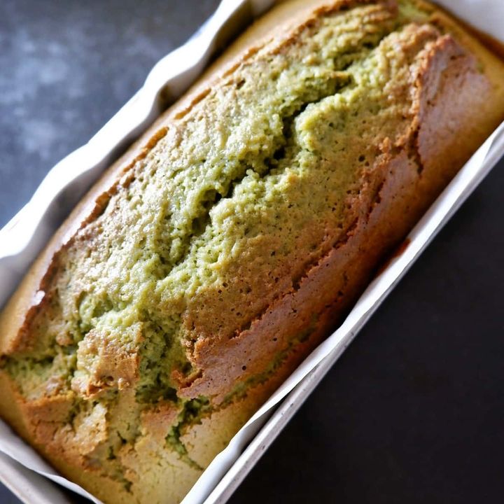 黒豆と抹茶の米粉パウンドケーキ