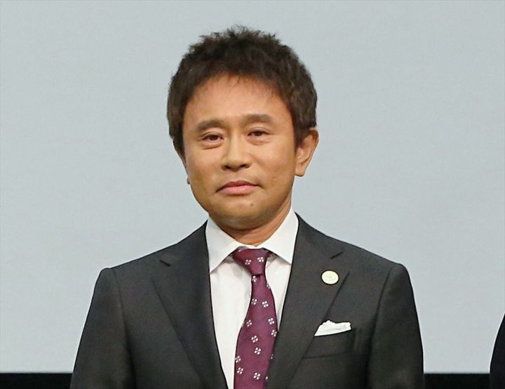 「ダウンタウン」の浜田雅功さん（2017年3月撮影、時事）
