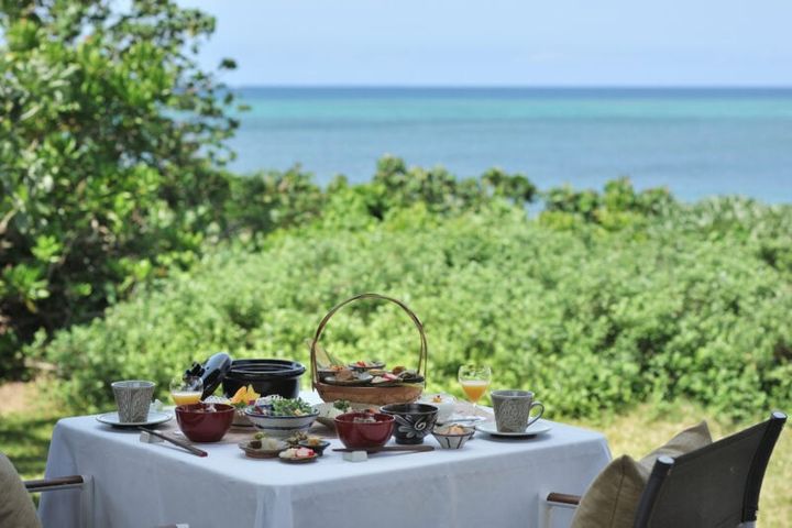 【星のや沖縄】若太陽おこもり滞在の特別朝食
