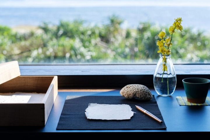 【星のや沖縄】福を届ける紅型絵手紙