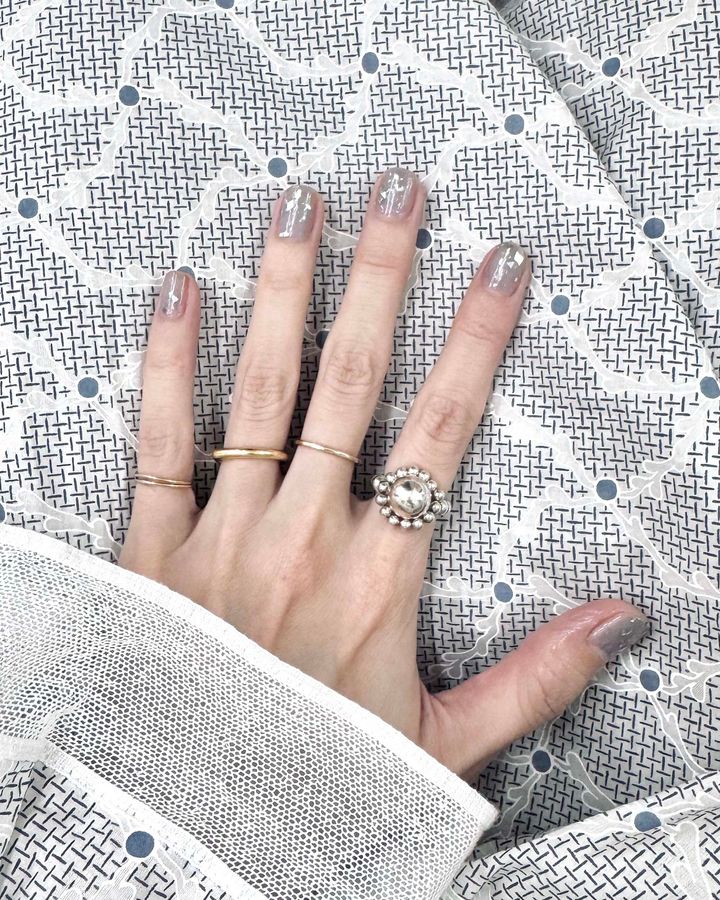 2026年冬ネイル◇ 年末年始これでOK！おすすめの万能ネイルカラー20選【ささやかですてきなもの まとめ 大谷有紀】