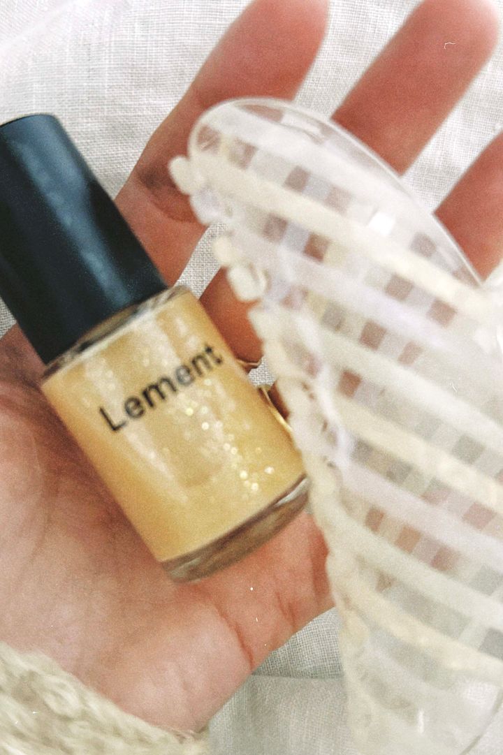 2026年冬ネイル◇ 年末年始これでOK！おすすめの万能ネイルカラー20選【ささやかですてきなもの まとめ 大谷有紀】