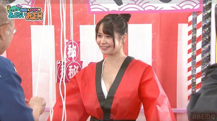 【写真・画像】鶴瓶、“セクシーくじびき”でまさかの写真引く 出演者も「これは当たりやわ！」 1枚目