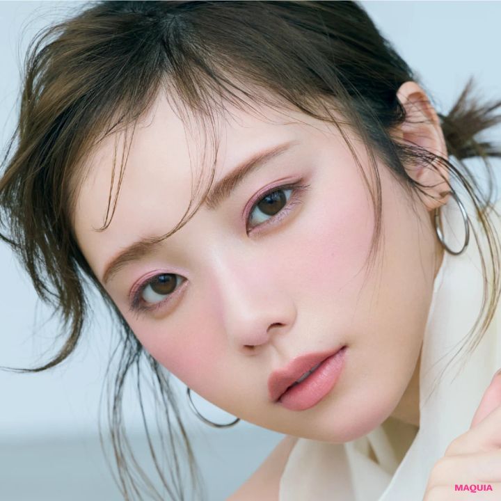 【2026年春新色コスメでピンクメイク】春トレンドの「花びらフェイス」HOWTO_2