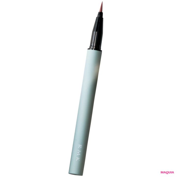 春新色でしたいトレンドメイク 元乃木坂46 与田祐希 RMK グラフィック リクイド アイライナー EX-02