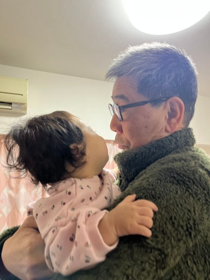 加藤理恵さんのご主人とお孫さん