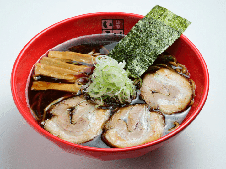 All About ニュース編集部は「帰省時の手土産」に関するアンケート調査を実施。「帰省時の手土産にしたい富山県のお土産」ランキングで1位に選ばれたのは？（サムネイル画像出典：麺屋いろは 公式Webサイト）