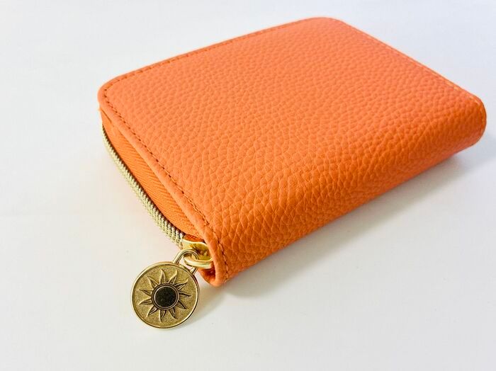 早くも高級感がエンドレス！【50代・60代】ちょうどいいサイズの開運財布を〈付録〉でゲット！「ツイてる」を実感できる1年になりますよ♪