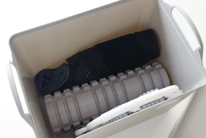 ダイソー 蓋付スクエア収納ボックス（取手付）