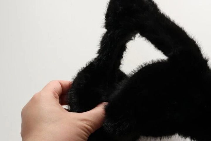 ダイソー 猫耳イヤーウォーマー