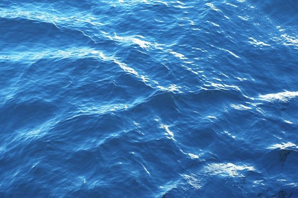 海水を利用して発電⁉ 温度差を利用した「海洋温度差発電」とは （C）ペイレスイメージズ 2／PIXTA