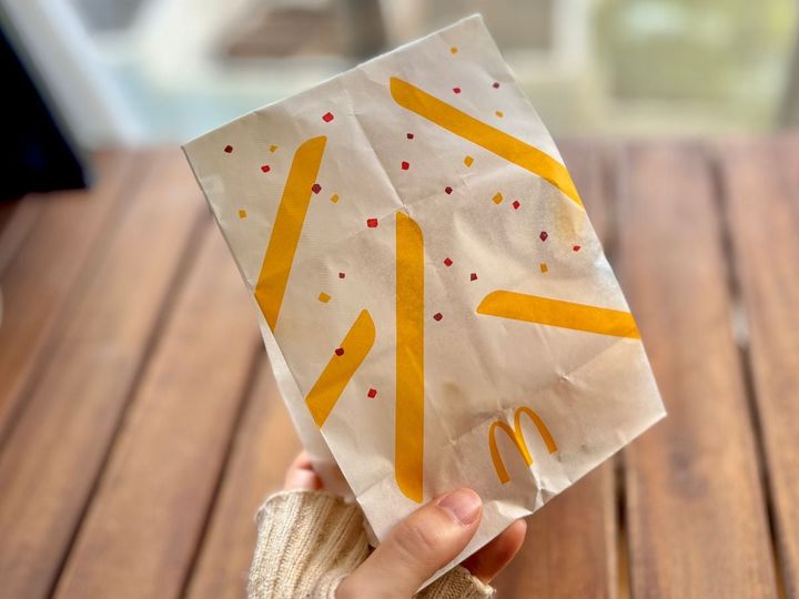 「おいしい粉ーーっっ」「復活嬉しい」【マクドナルド】史上初コラボが帰ってきたぞ