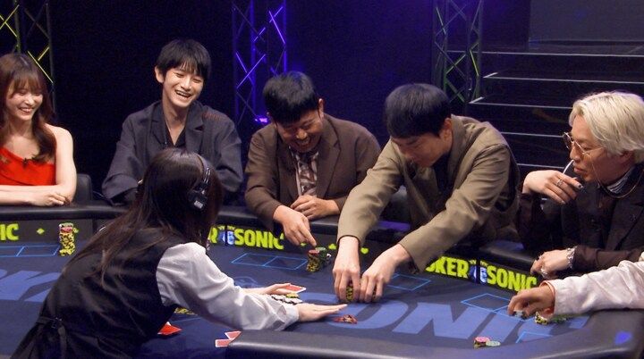 【映像】かまいたち濱家、手がとんでもない震えかたをしてしまう