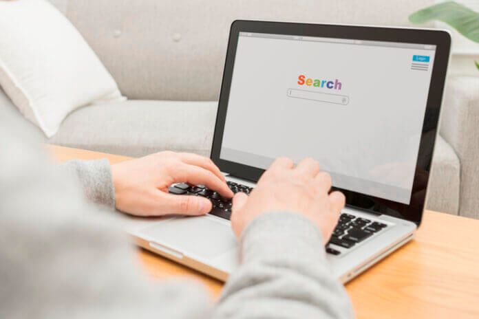 恋の道しるべはネットじゃない？恋愛サイトの落とし穴