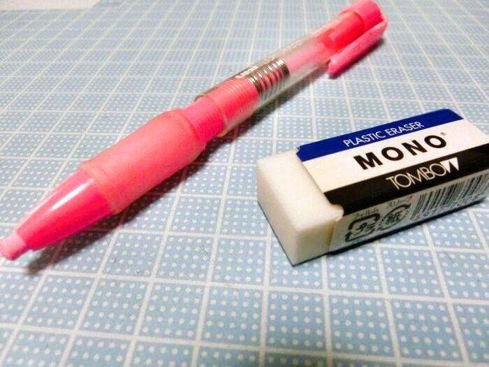 ラバーグリップの「ベトベト」を一発で取る裏ワザ。身近なアイテムであっさり解決♪