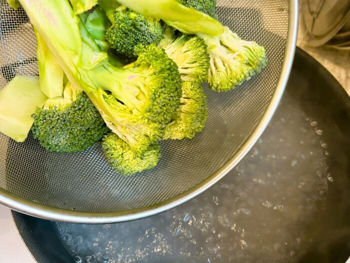 ブロッコリーは「たった10秒」茹でるだけでOK！？恵比寿の名店に学ぶ衝撃ワザに挑戦♡