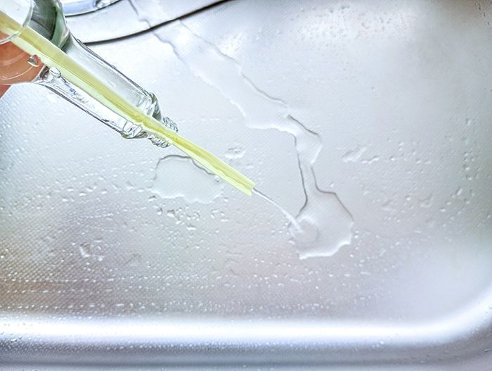 『タバスコの瓶』捨てないで！何本も集めたくなる意外な活用法＆細い口でもラクラク洗える裏ワザ♪