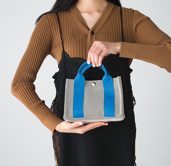 定番のスクエアトートもマイクロミニなら新鮮！