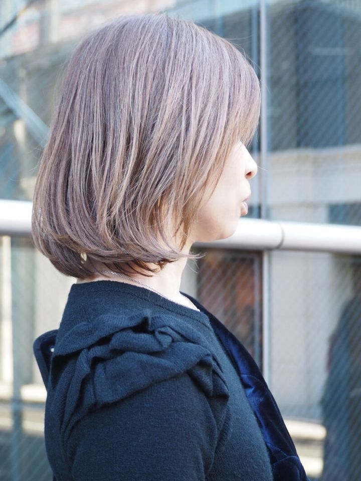 フリルのニット