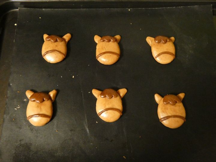 お正月にぴったり！「型なし！馬のデコクッキー」