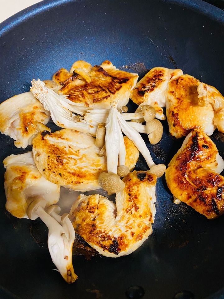 鶏胸肉を使って「チキンの豆乳ソース添え」