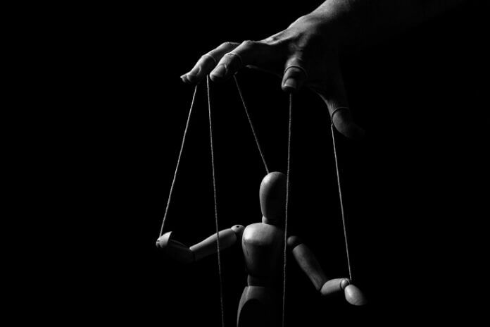 男性心理を徹底解剖！ 彼女の愚痴を言う男の本音とは