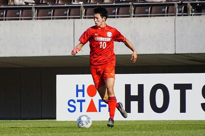 画像: ドリブルする河野（写真：浅野凜太郎）