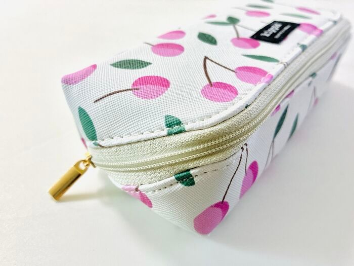 ゼッタイ必需品になる！【50代・60代】オシャレすぎるブランドケースを〈付録〉でゲット！壊れる心配がなくなりますよ♪