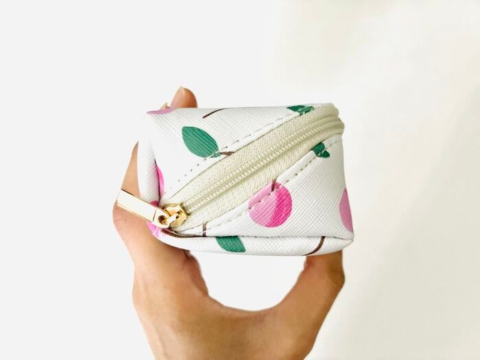 ゼッタイ必需品になる！【50代・60代】オシャレすぎるブランドケースを〈付録〉でゲット！壊れる心配がなくなりますよ♪