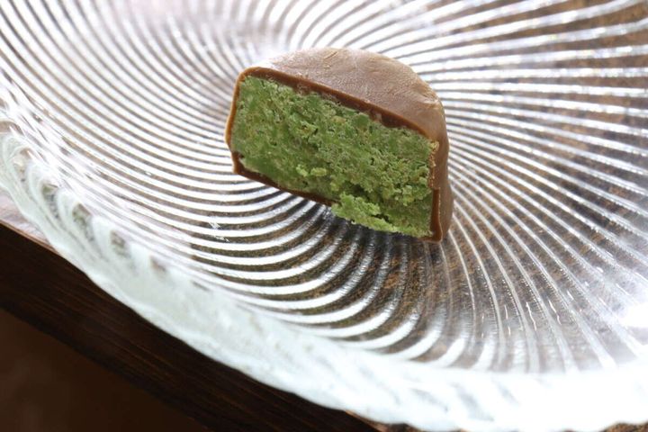 ダイソー ドバイチョコレート カダイフ