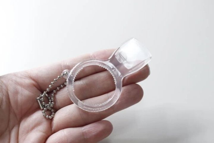 ダイソーのプルトップ・ペットボトルオープナー クリア