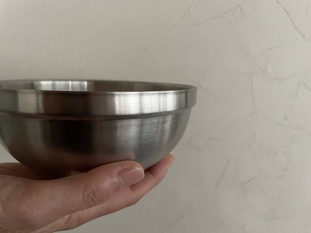 ダイソー ステンレス茶碗 アツアツや冷たい料理におすすめ