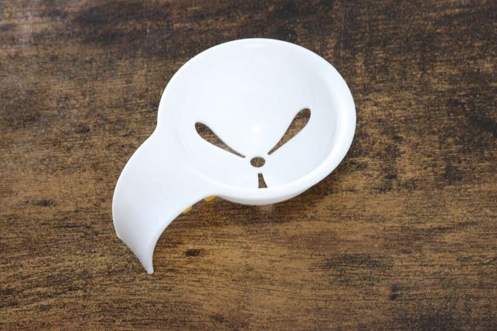 ダイソー かけられるエッグセパレーター たまご