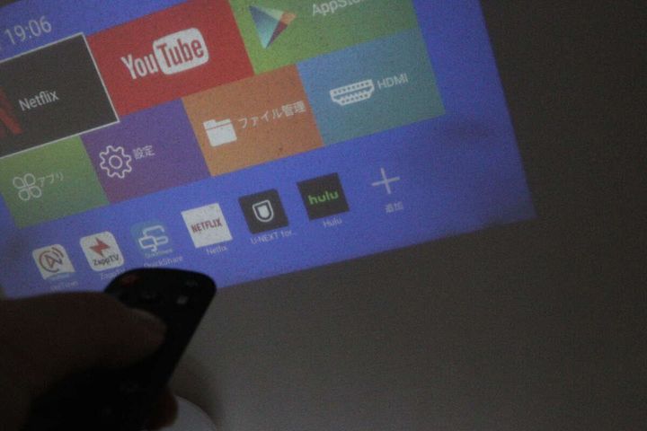 USB Type-C to HDMI ケーブル 動画再生