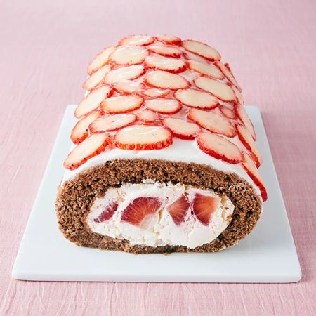 「特別恵方巻」を大近が発売！豪華海鮮やローストビーフのほかスイーツ恵方巻も登場