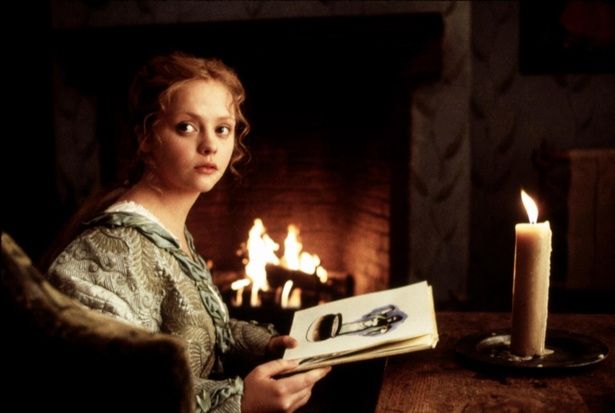 「アダムス・ファミリー」シリーズのウェンズデー役で知られるクリスティーナ・リッチが演じた、ヒロインのカトリーナ [c]Everett Collection/AFLO