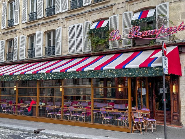 それぞれ個性が光る、パリのホリデーデコレーション【夢見るパリ】