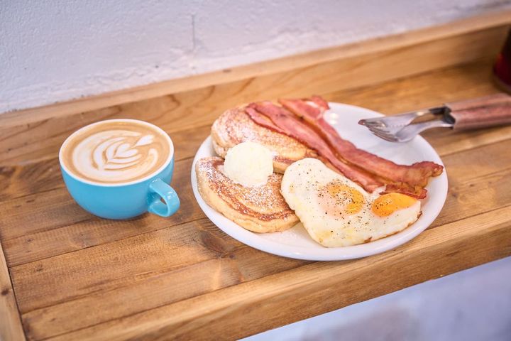 「ランバージャック」1500円、「ラテ」600円