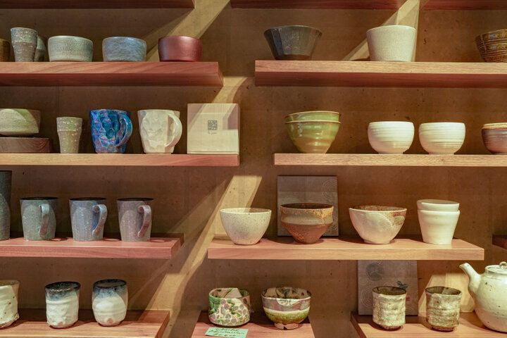 挽きたて茶や緑茶ぜんざいが味わえる、天神橋筋商店街の日本茶カフェ「CAFE大阪茶会」