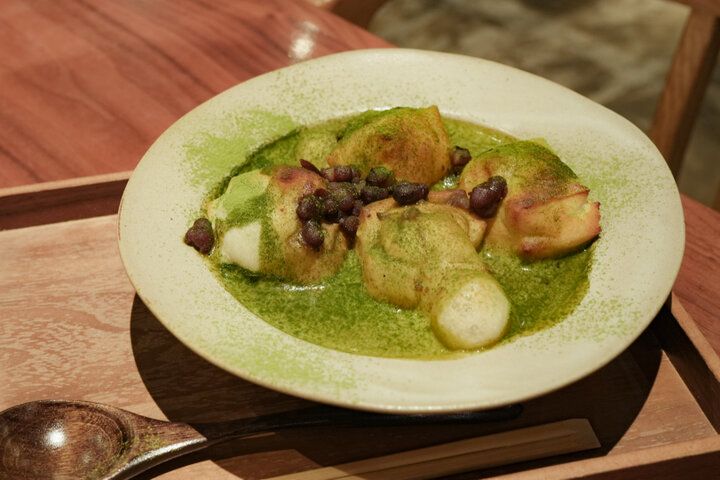 挽きたて茶や緑茶ぜんざいが味わえる、天神橋筋商店街の日本茶カフェ「CAFE大阪茶会」
