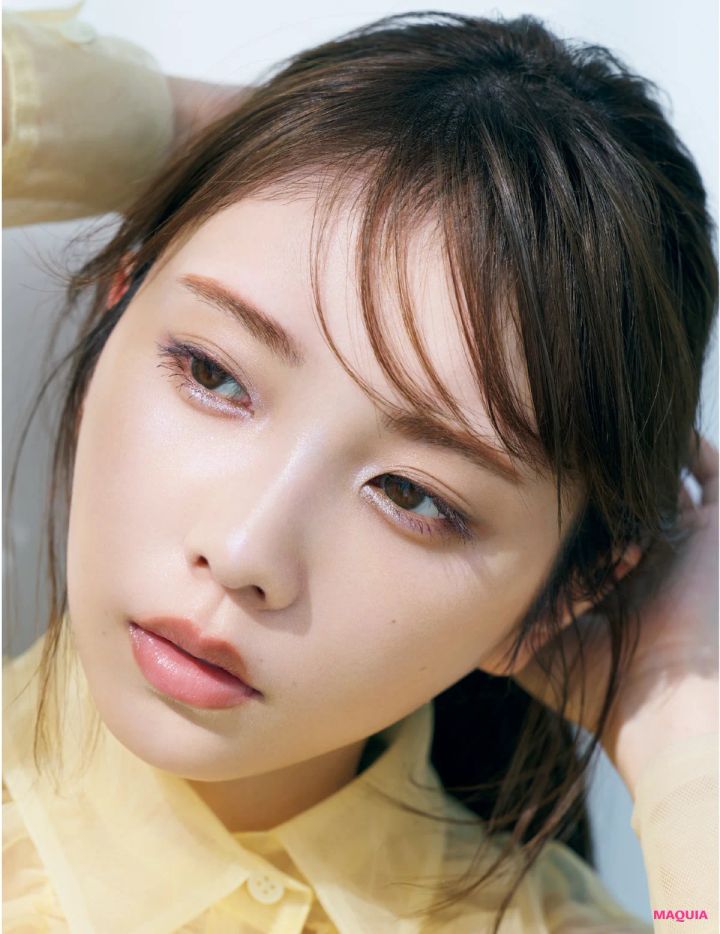 春新色でしたいトレンドメイク 元乃木坂46 与田祐希 オーロラ肌仕上がり