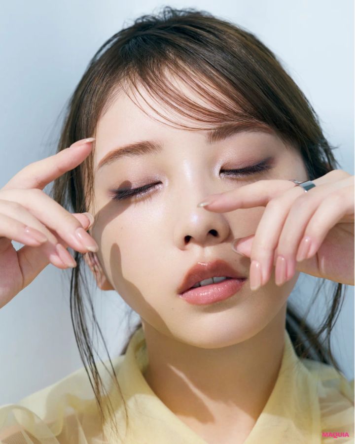 春新色でしたいトレンドメイク 元乃木坂46 与田祐希 オーロラ肌仕上がり 3