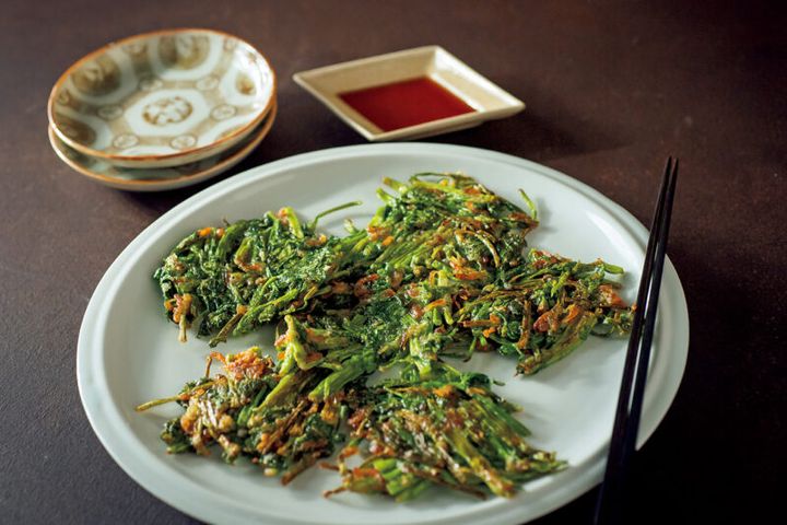 せりとアミえびのチヂミ