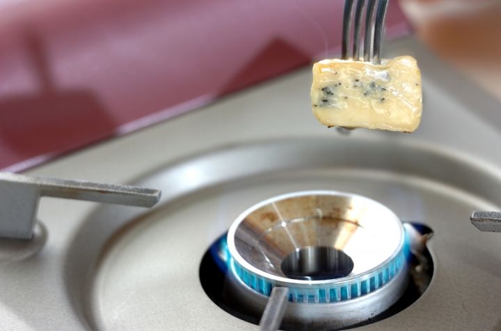 カマンベールのハチミツがけの作り方1