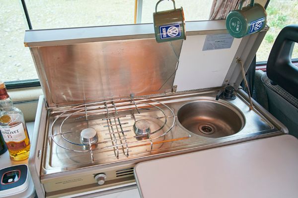 ワークマンのレディースジャケットが4,900円！防水・断熱性が最強すぎる！