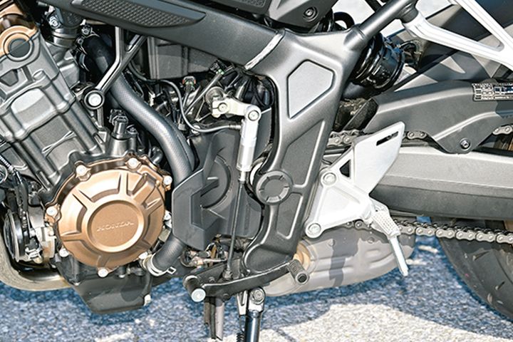 ホンダEクラッチ徹底試乗｜発進・停止・Uターンの実力をチェック！【HONDA・CB650RE-Clutch】